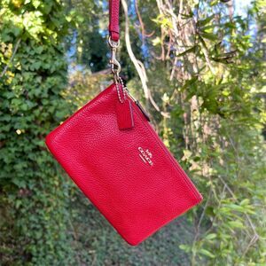 COACH Women's Pebble Leather Wristlet Wallet Red w Gold Hardware